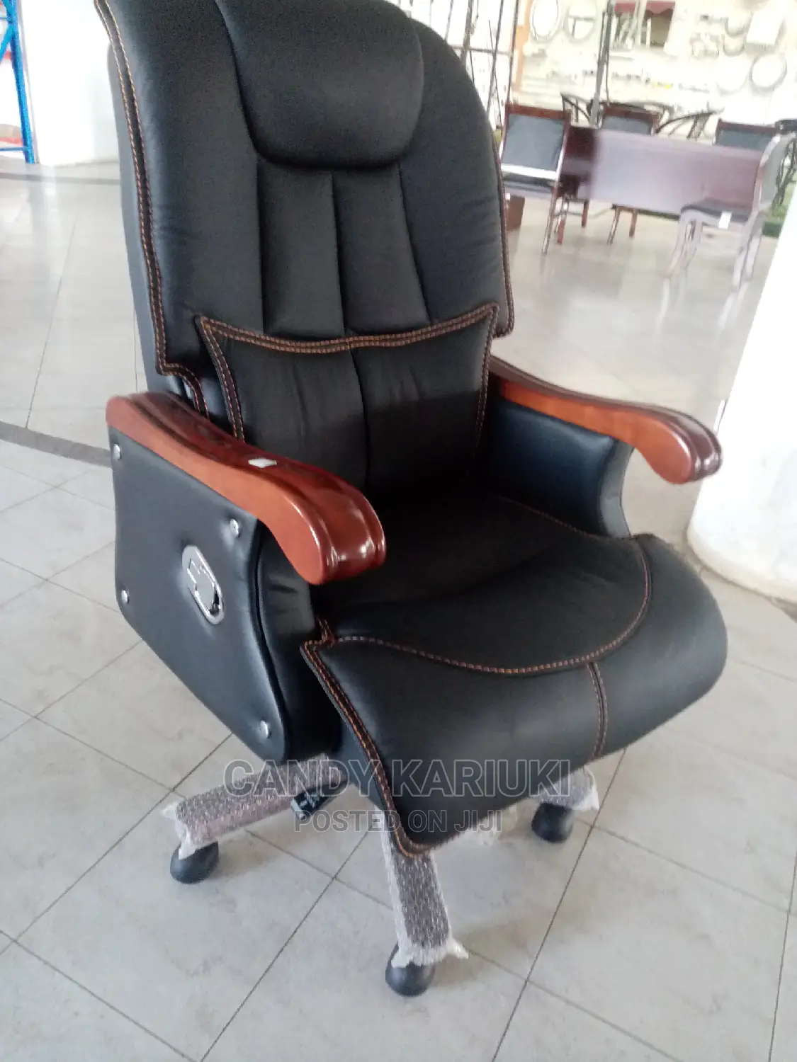 Executive Office Seat