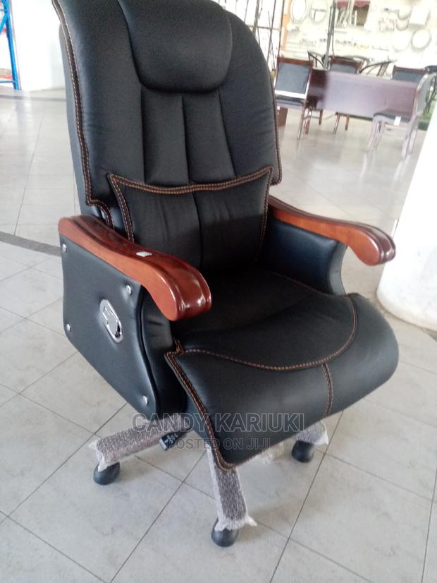 Executive Office Seat