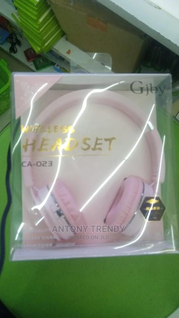 CA-023 Headset With Multi-Function Bass Insert Card Bluetoot - main view