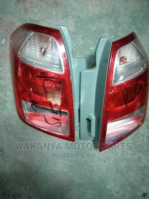Toyota Ractis Tail Lamps 2005/2007 Ex Japan Original Parts