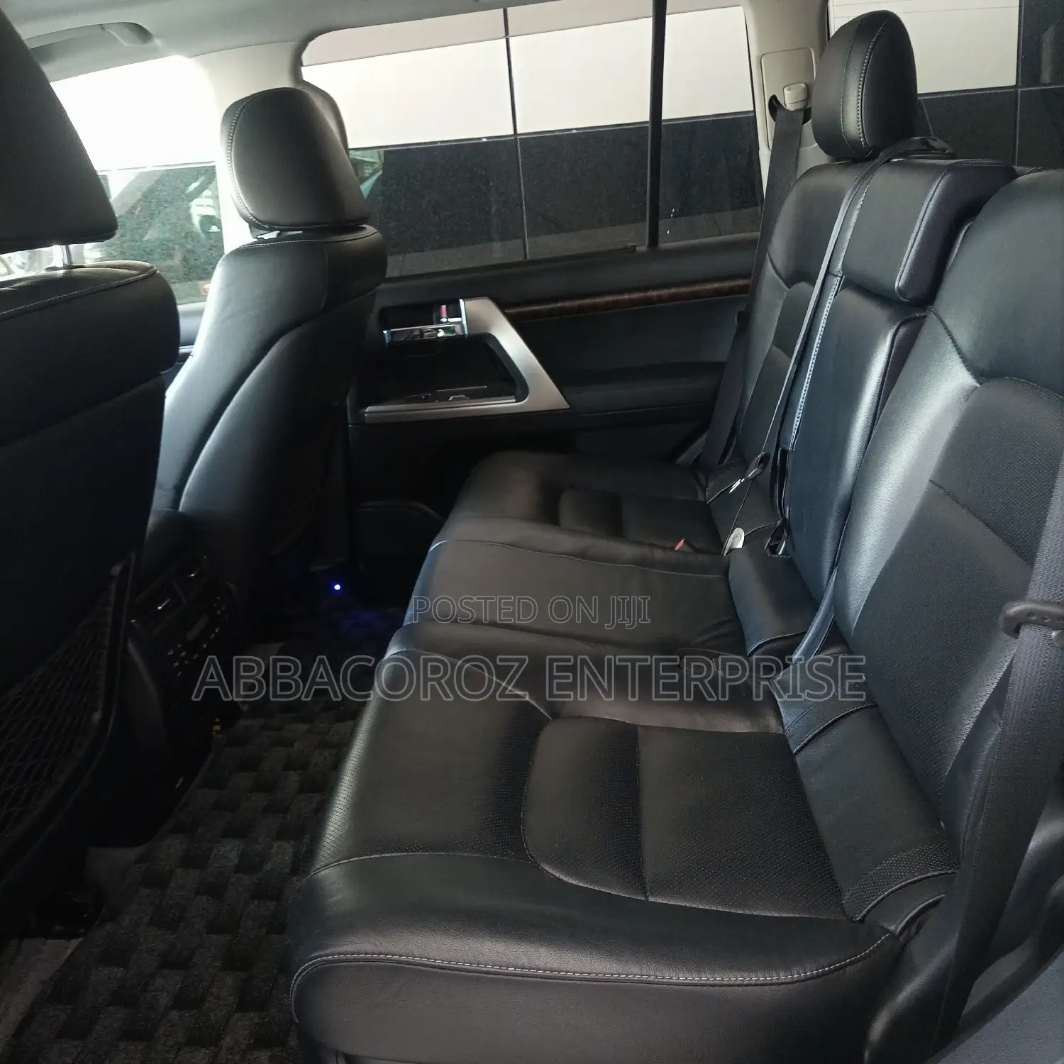 Toyota Land Cruiser 2014 4.6 V8 AX G Selection White