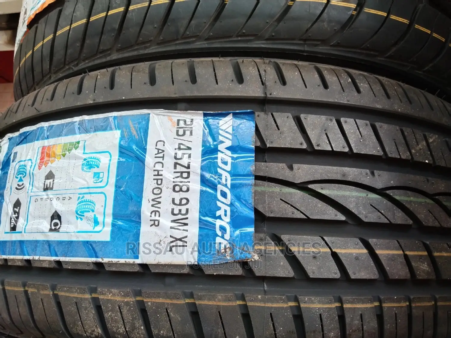 215/45 R 18 Windforce