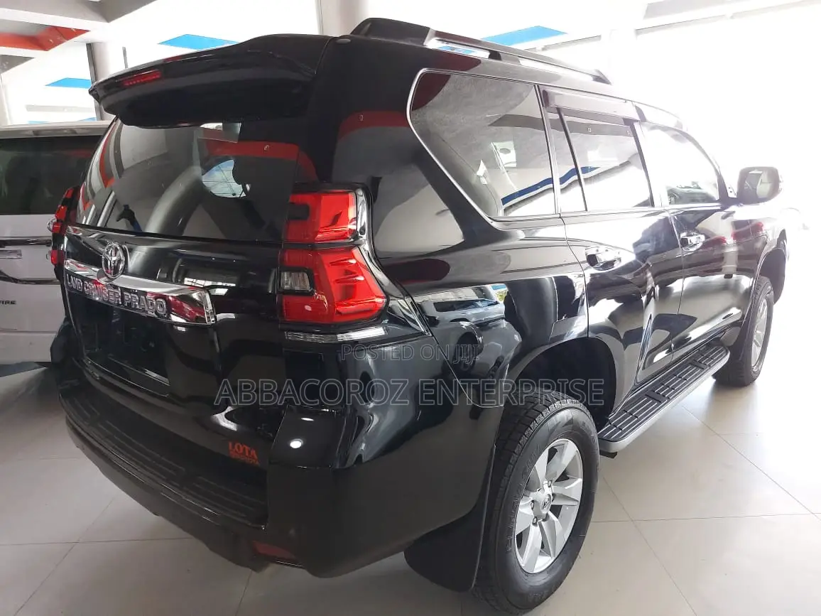 Toyota Land Cruiser Prado 2017 2.7 Black