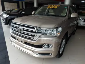 Toyota Land Cruiser 2016 4.6 V8 ZX Gold