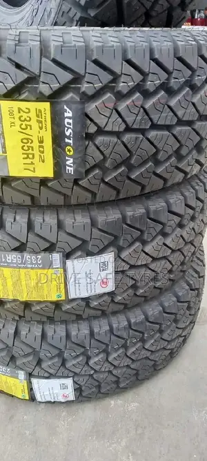 235/65 R17 Austone Tyre SP 302 Made in China