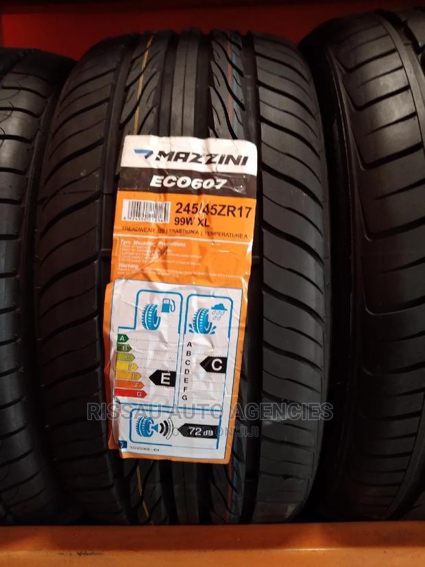 245/45 R 17 Mazzini Tyres