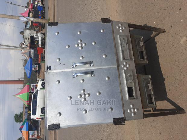 Commercial Charcoal Oven - thumbnail 5