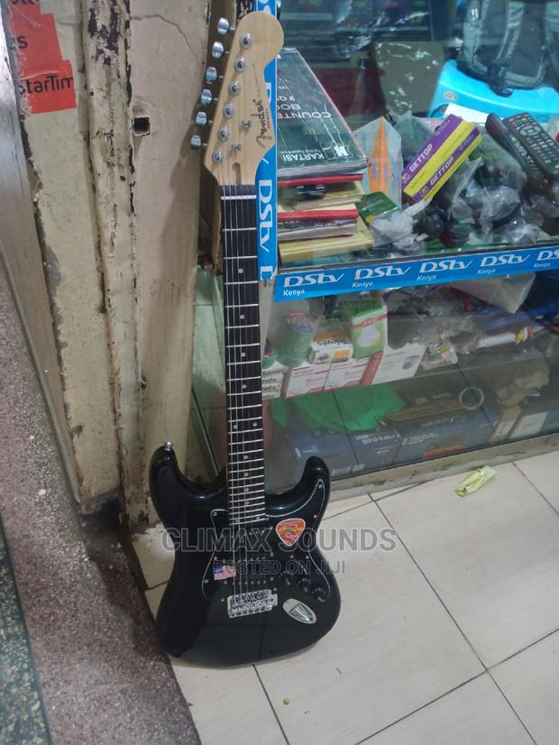 Electric Soloo Guitar - main view