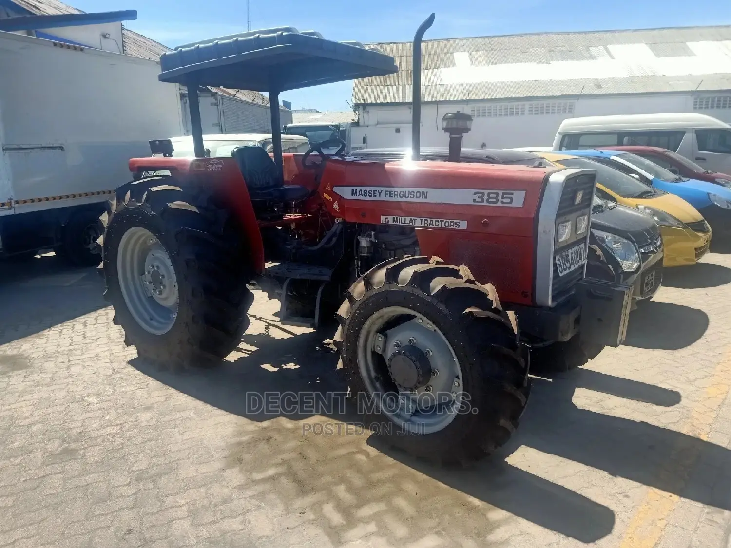 Massey Ferguson 385