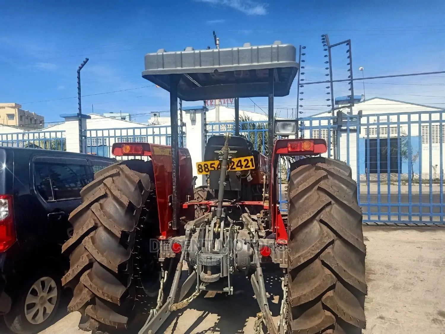 Massey Ferguson 385