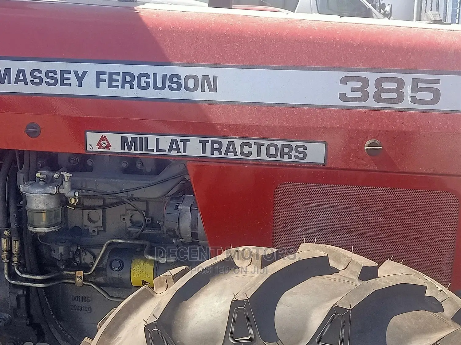 Massey Ferguson 385
