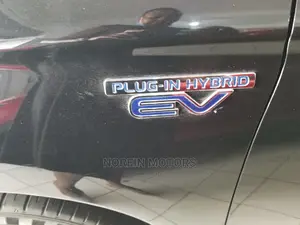 Mitsubishi Outlander 2015 Black