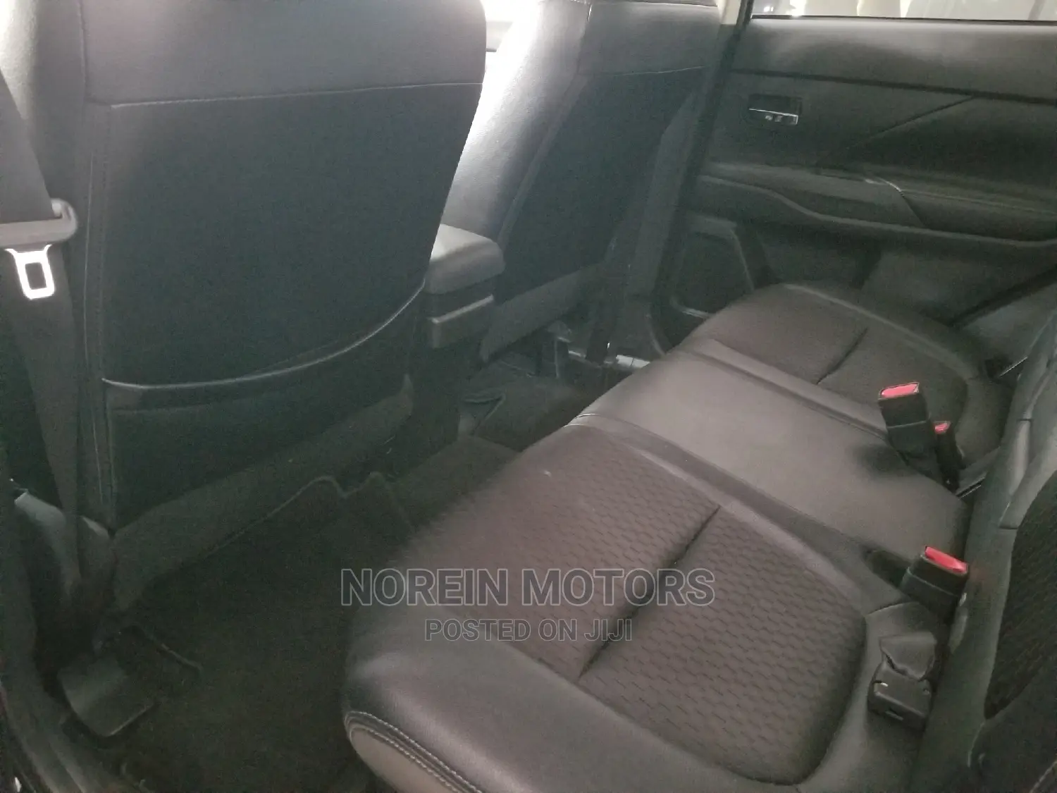 Mitsubishi Outlander 2015 Black