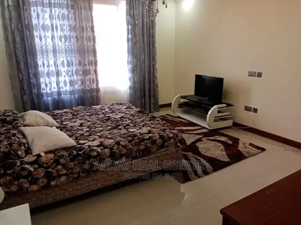 Furnished 3bdrm Condo in Towers, Hurlingham for Rent