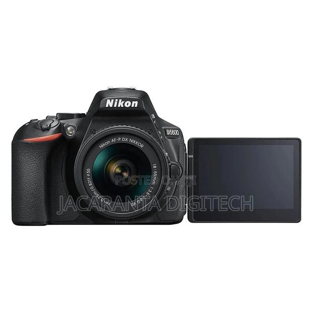 Nikon D5600 DSLR With 18-55mm Lens
