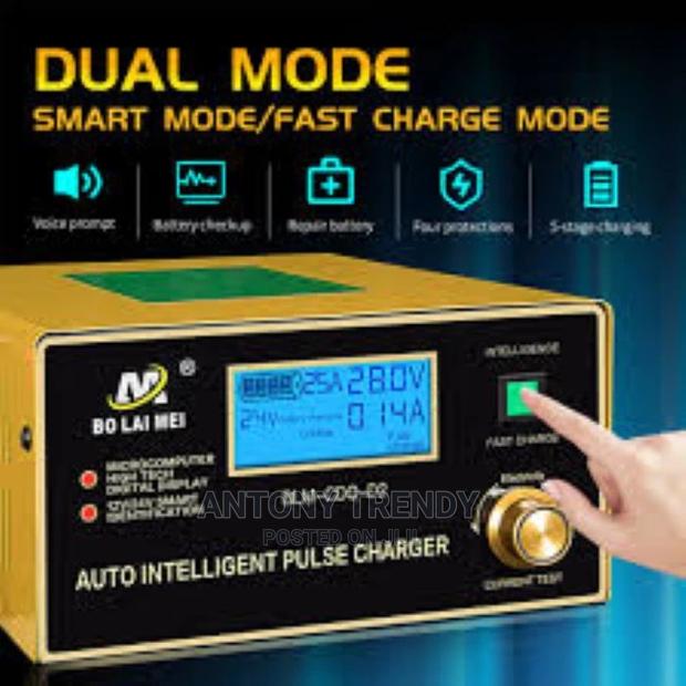 Car Battery Charger With Display