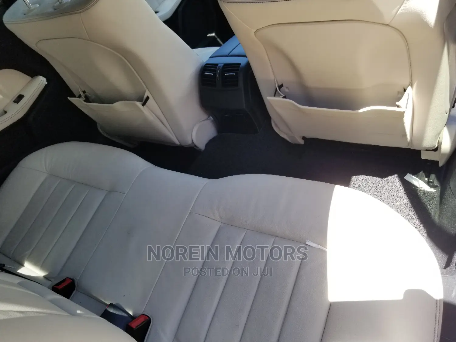 Mercedes-Benz E200 2014 Silver