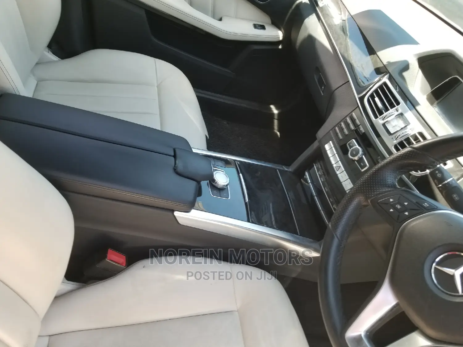 Mercedes-Benz E200 2014 Silver
