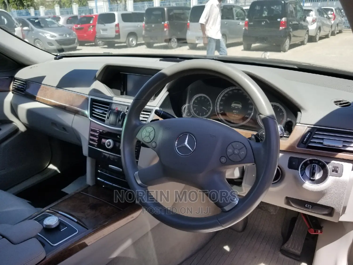 Mercedes-Benz E250 2013 Brown