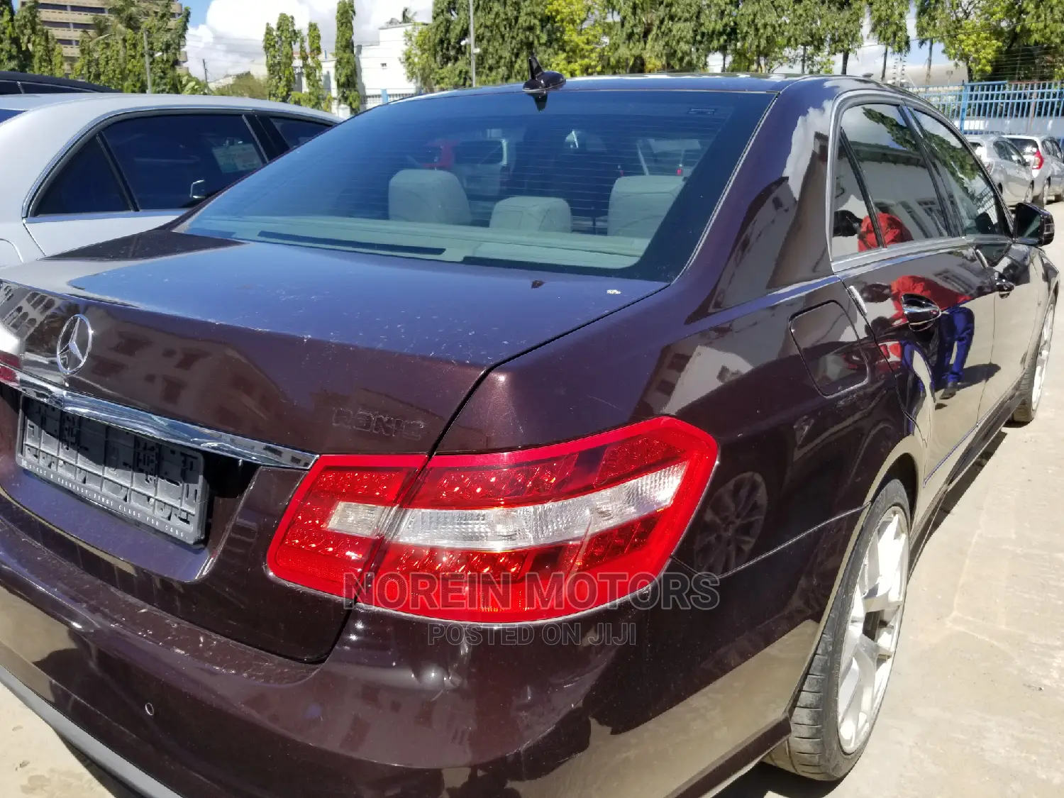 Mercedes-Benz E250 2013 Brown