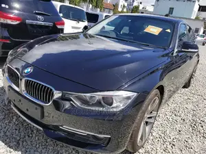BMW 320i 2015 Black