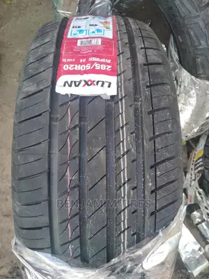 Quality Luxan Tires Sizes 285/50r20 for V8.