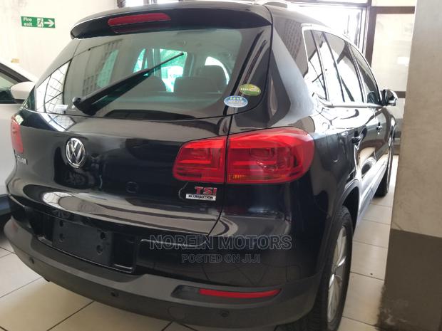 Volkswagen Tiguan 2014 Black - thumbnail 3