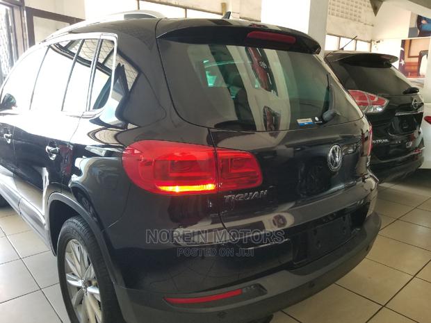 Volkswagen Tiguan 2014 Black - thumbnail 4