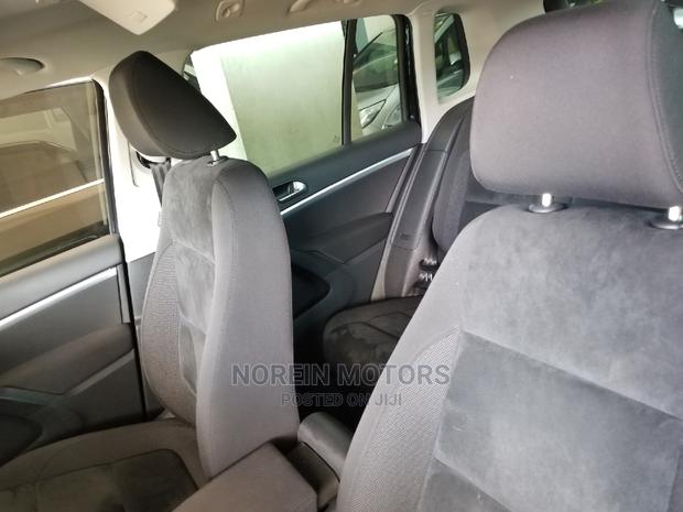 Volkswagen Tiguan 2014 Black - thumbnail 7