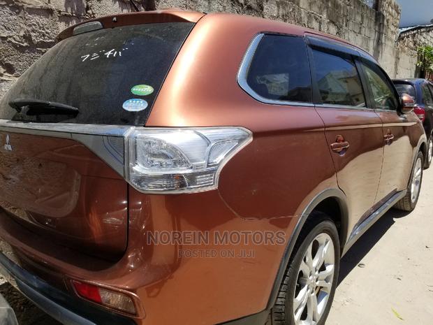 Mitsubishi Outlander 2015 Brown - thumbnail 3