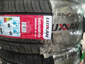245/45 R 19 Luxxan Tyres