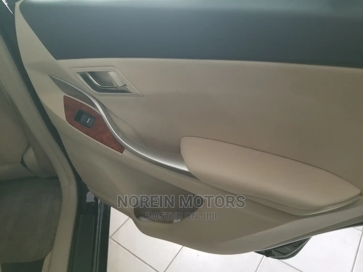 Toyota Premio 2015 Black
