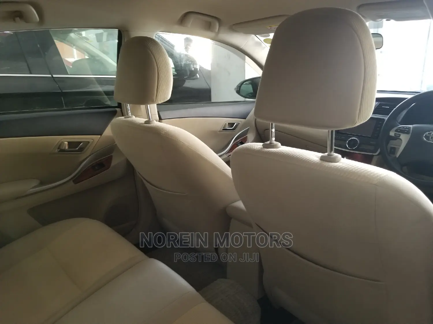 Toyota Premio 2015 Black
