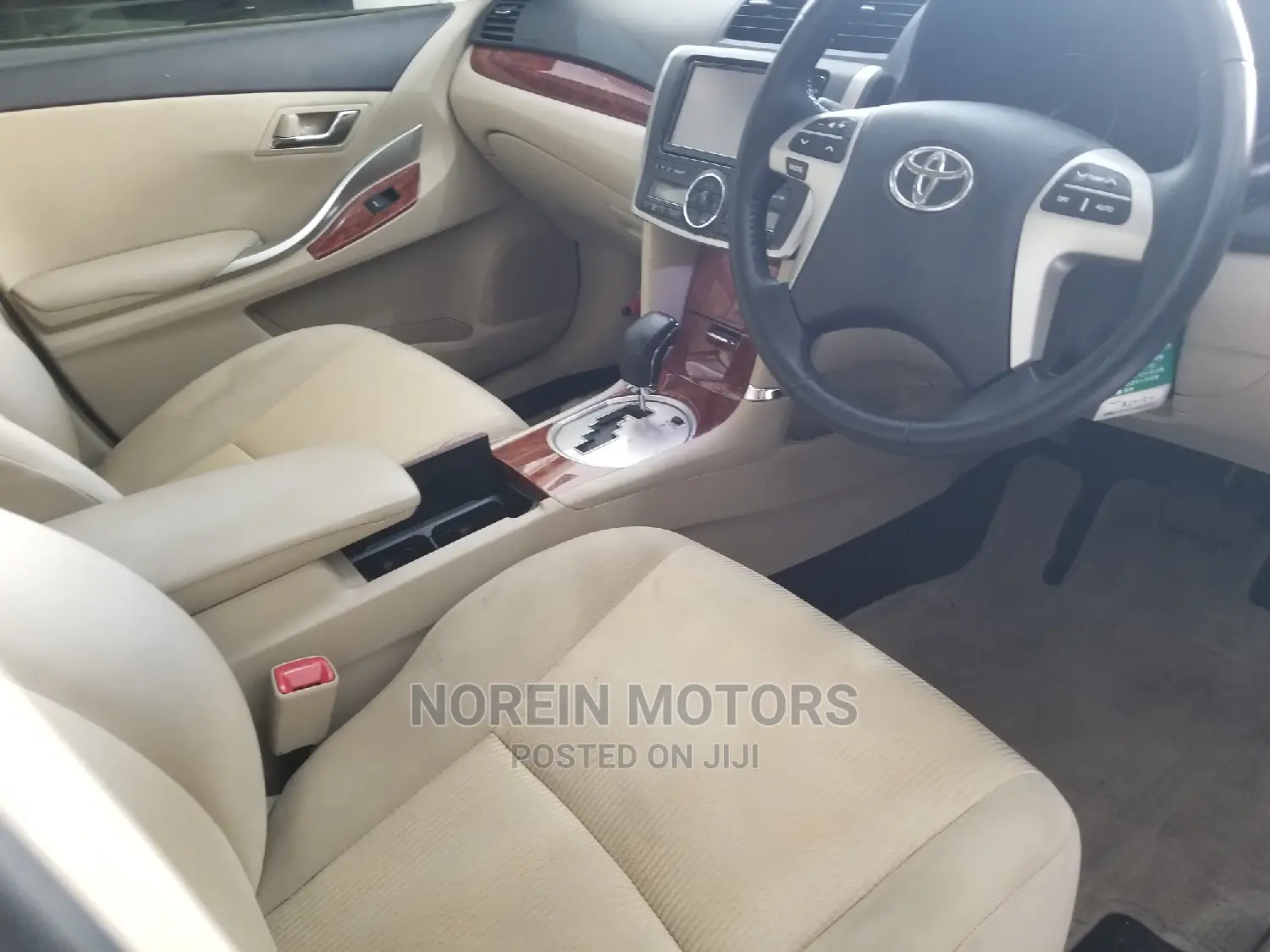 Toyota Premio 2015 Black