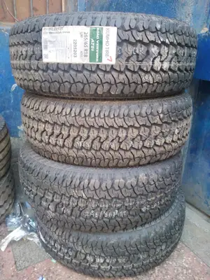 Kumho Tires Sizes 265/65r18 A/T Made in Korea.