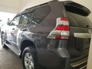 Toyota Land Cruiser Prado 2014 Gray