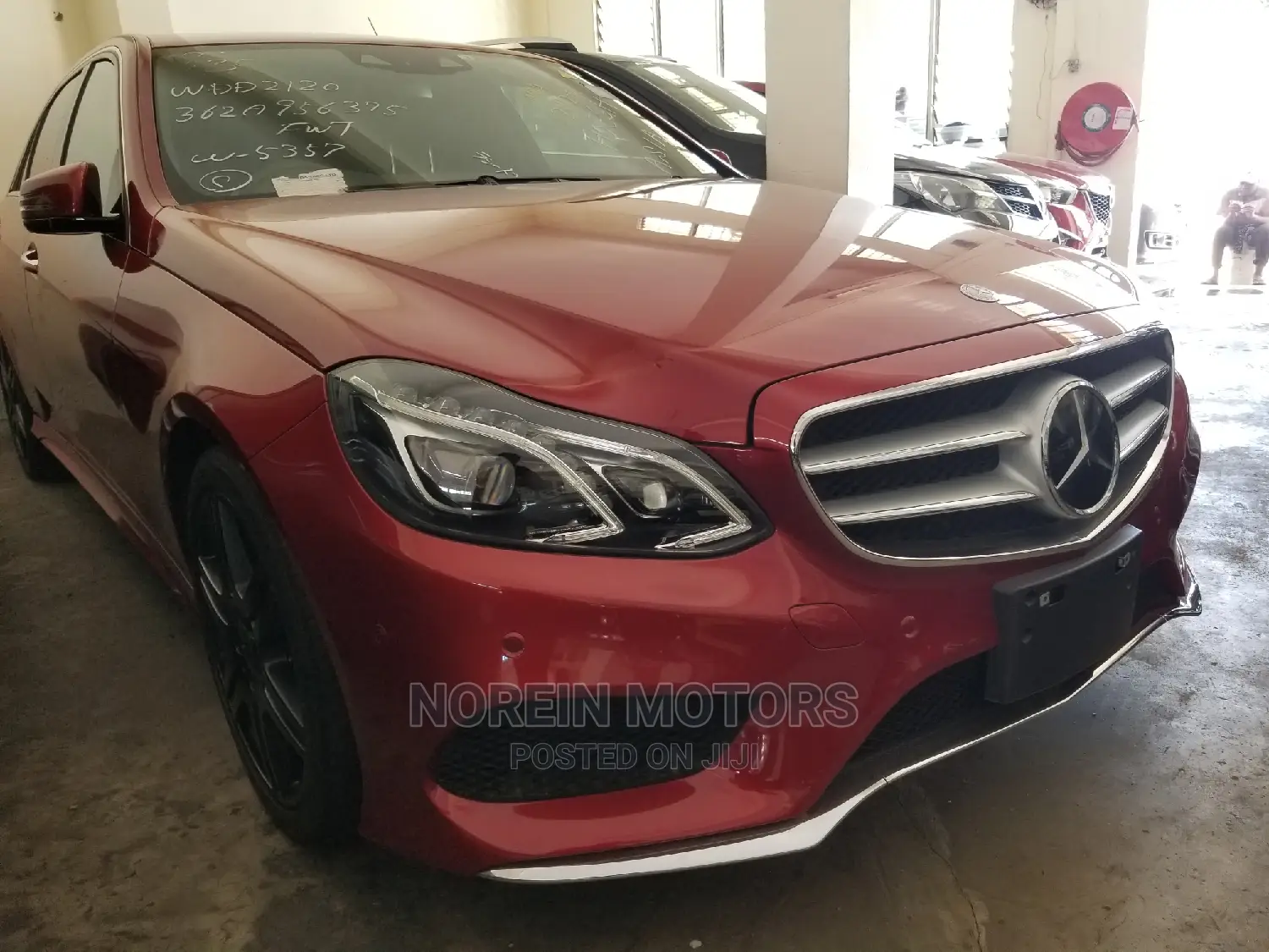 Mercedes-Benz E250 2014 Red