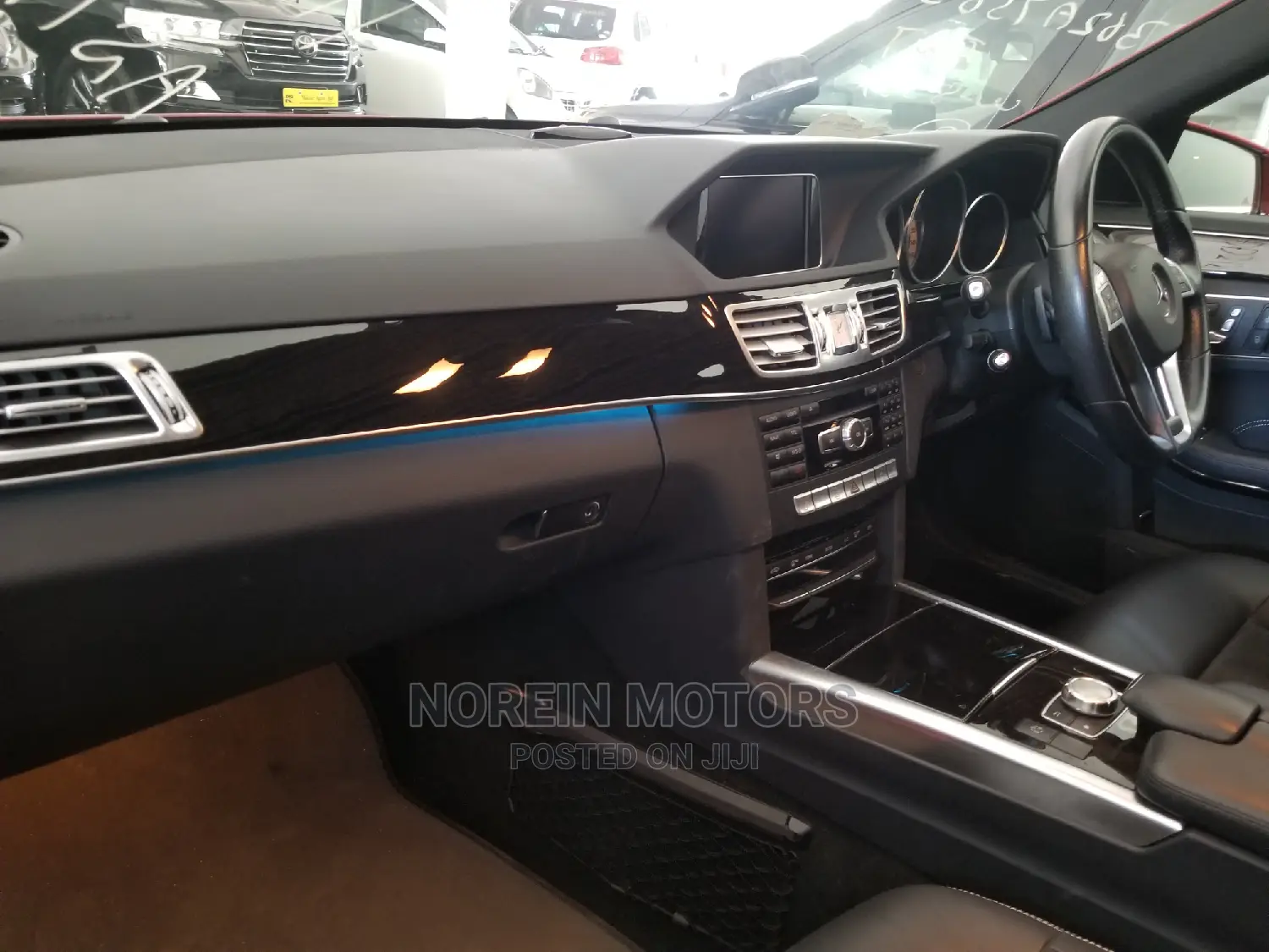 Mercedes-Benz E250 2014 Red
