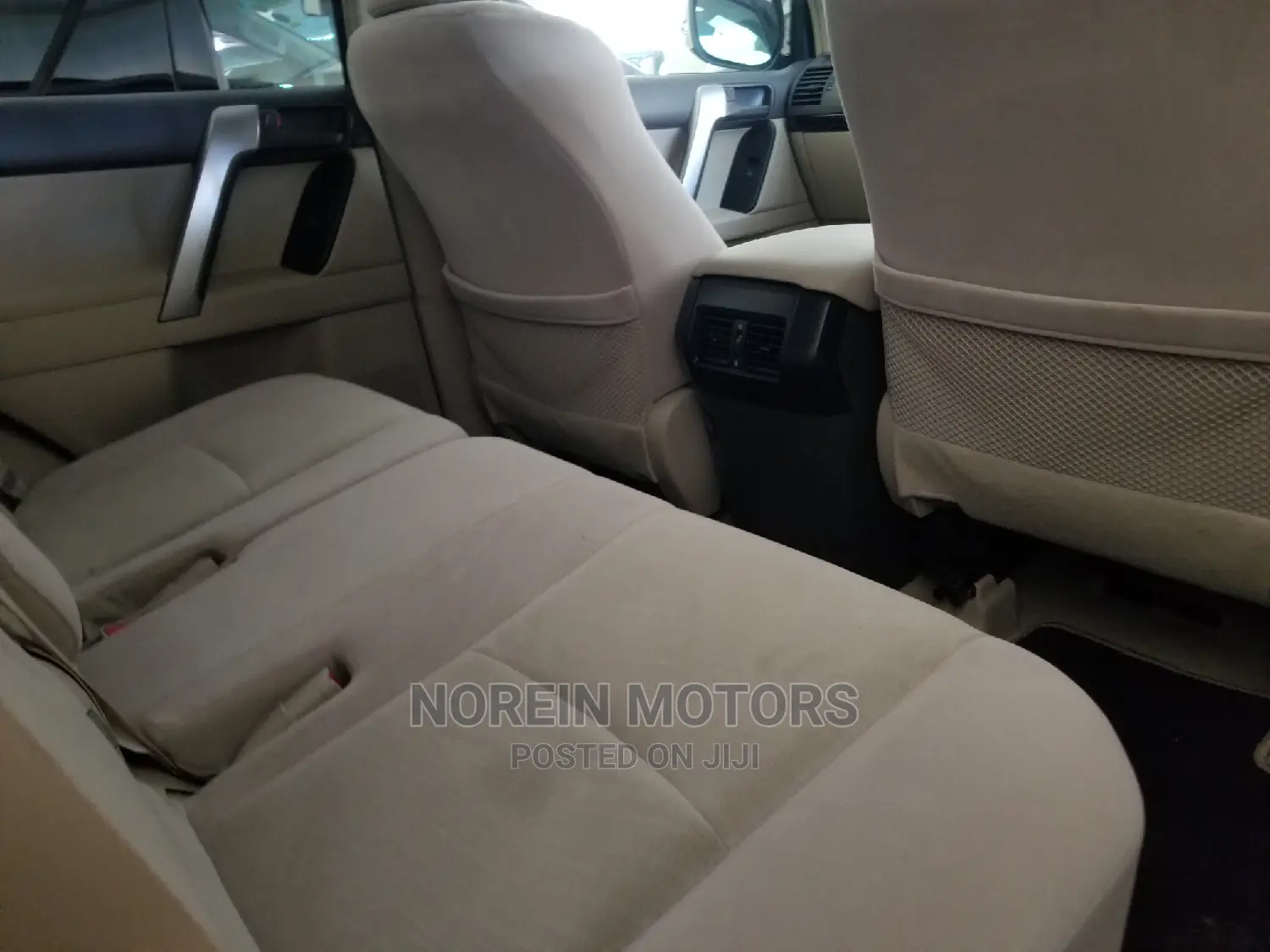 Toyota Land Cruiser Prado 2017 White