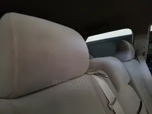 Toyota Land Cruiser Prado 2017 White
