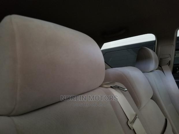 Toyota Land Cruiser Prado 2017 White - thumbnail 5