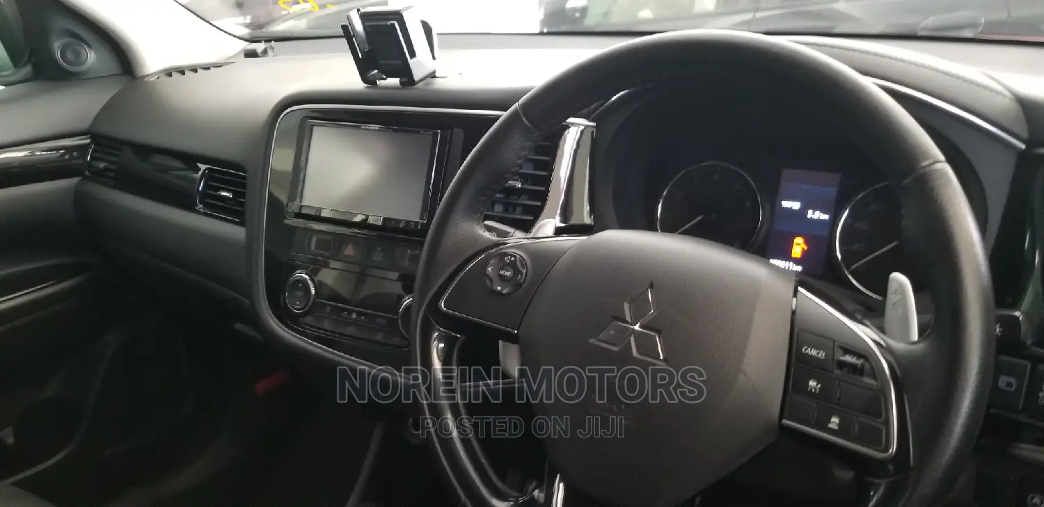 Mitsubishi Outlander 2015 Red