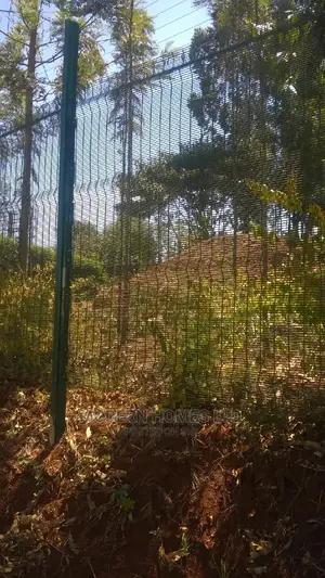 Expert Anti Climb Mesh Fence Installation
