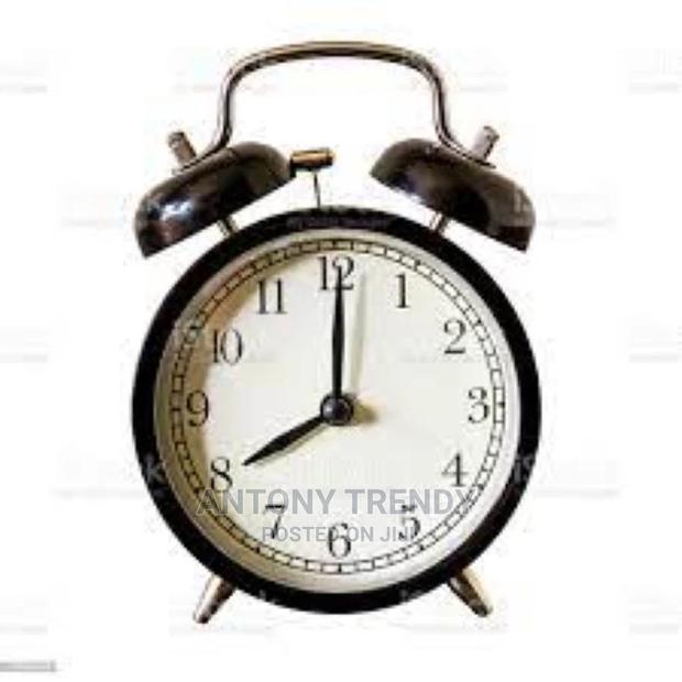 Vintage Classic Bedside/Analogue Alarm Clock - main view
