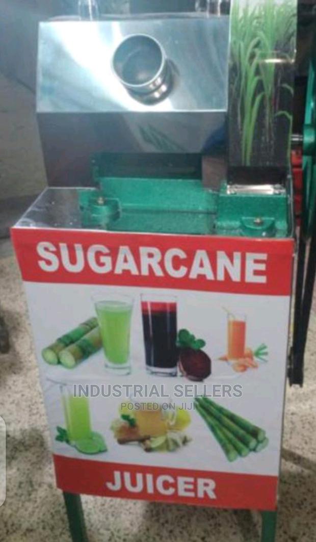 Commercial Sugarcane Juicer - main view