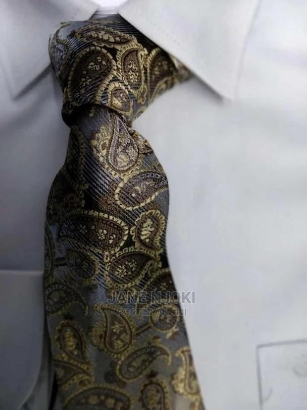 Unique Tie