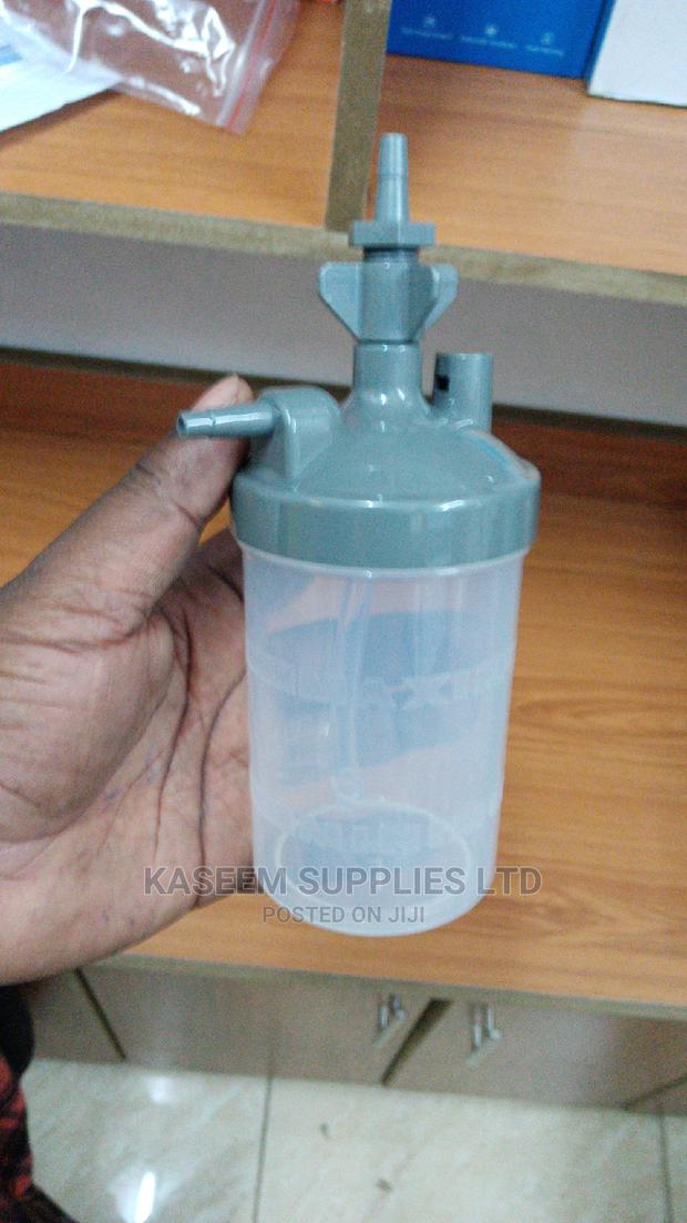 Humidifier Bottle (For the Oxigen Concentrator) - thumbnail 2
