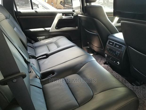 Toyota Land Cruiser Prado 2016 - thumbnail 11