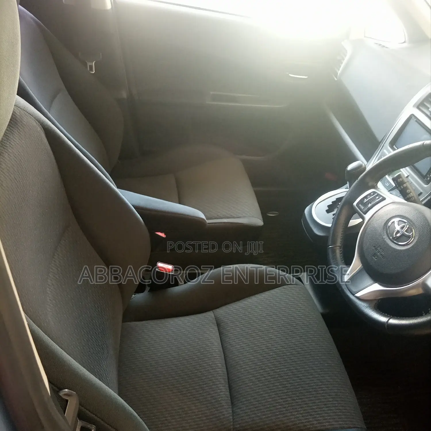 Toyota Ractis 2014 Blue