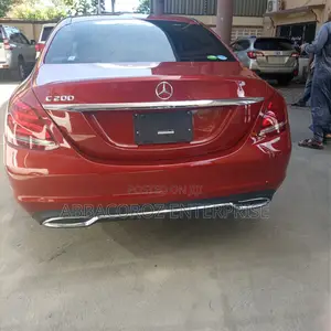 Mercedes-Benz C200 2015 Red
